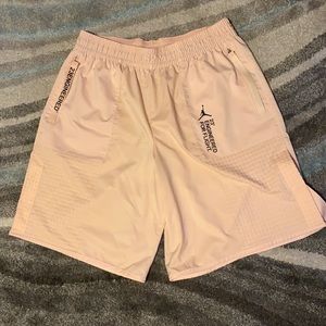 Jordan Engineered For Flight, light pink shorts